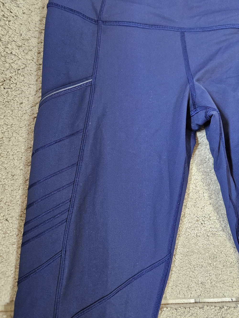 Lululemon Fresh Tracks Tight in Hero Blue - Picture 7 of 10